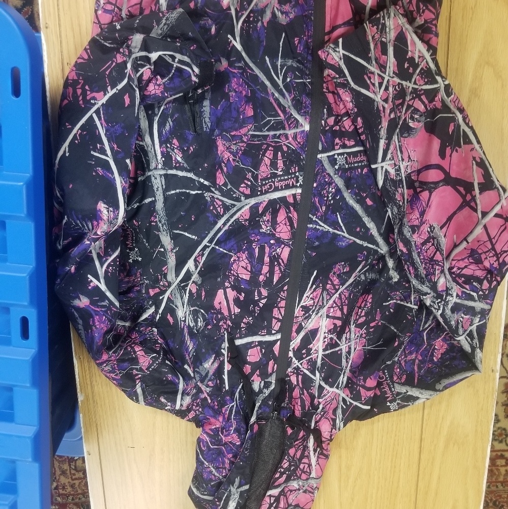 Light windbreaker